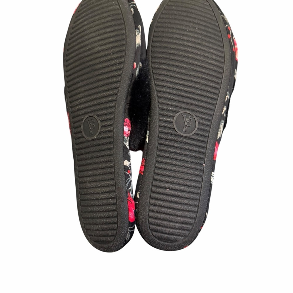 Victoria's Secret Black Floral Slippers with Faux Fur‎ - Picture 5 of 8